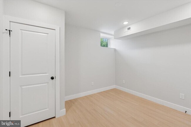 Building Photo - 520 W Susquehanna Ave