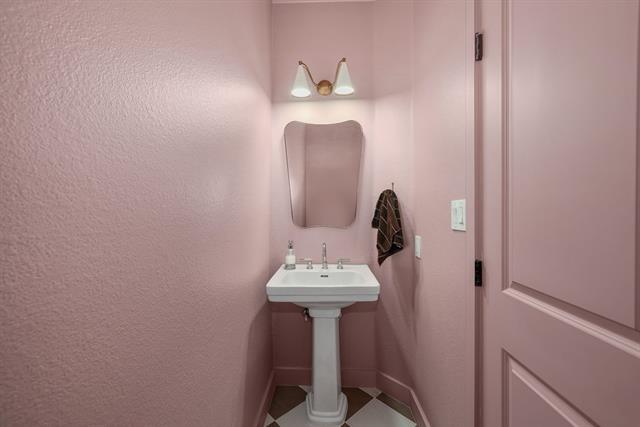 Building Photo - 4561 Woodsboro Ln