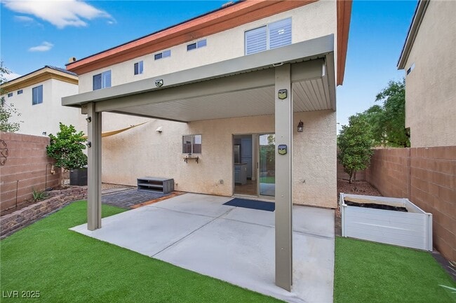 Building Photo - 133 Coronation Ave