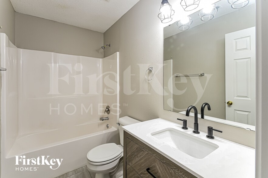 Building Photo - 3471 Firethorn Drive