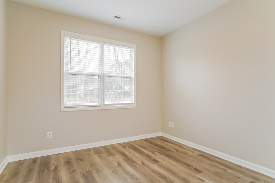 Building Photo - 2533 Friendly Trail