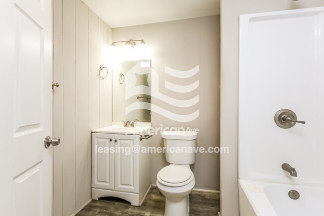 Building Photo - 2305 Standing Springs Rd