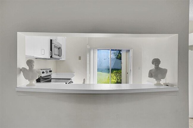 Building Photo - 50 Truman Dr