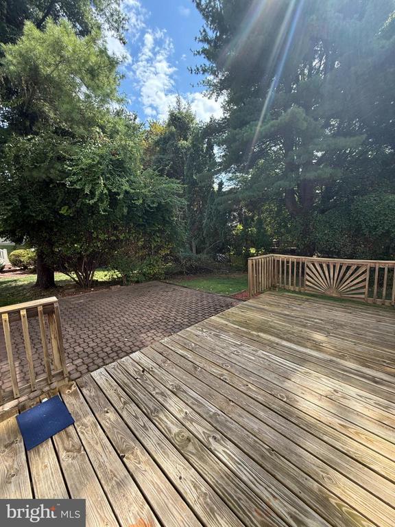 Building Photo - 10 Candlelight Ct