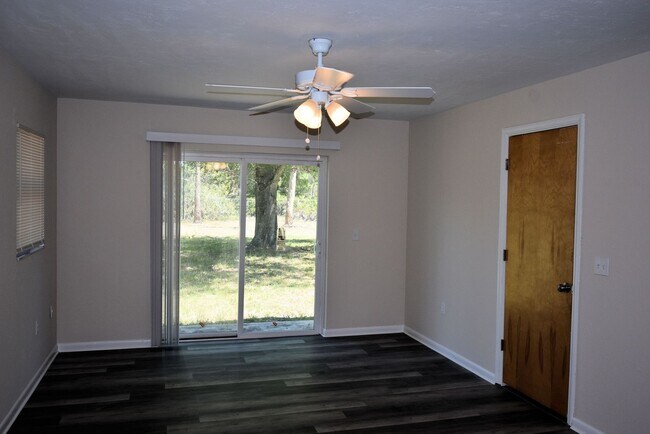 Building Photo - Spacious 3BR 2BA Home in Lehigh Acres  REC...