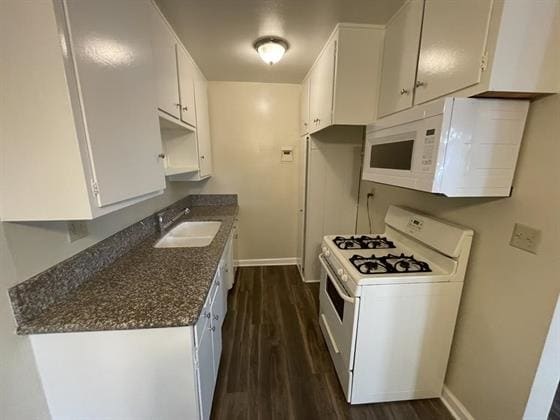 Interior Photo - 211 North Isabel