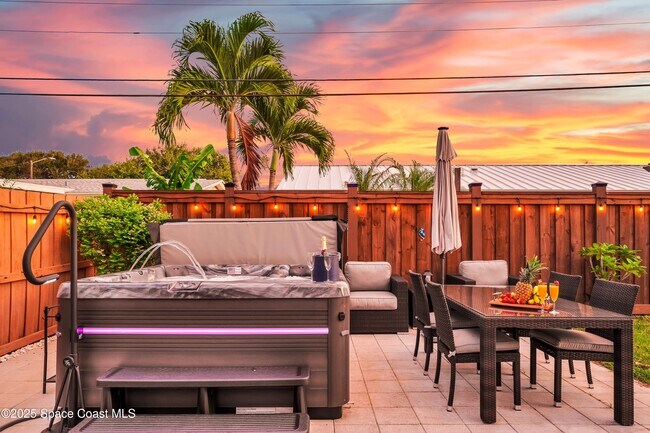 Building Photo - 363 Harbor Dr