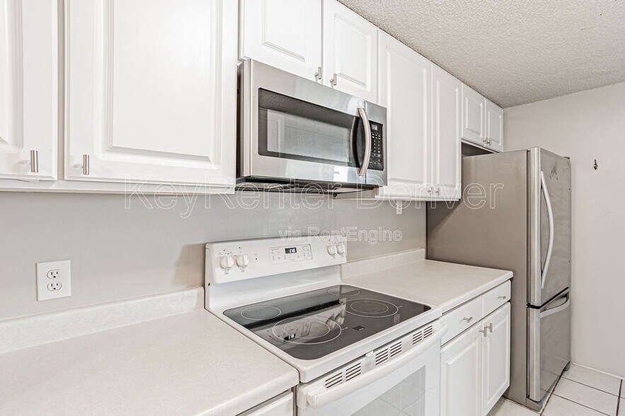 Building Photo - 2225 Buchtel Blvd S