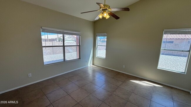 Building Photo - 12721 W Palm Ln