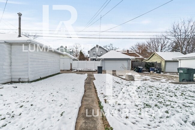 Building Photo - 1139 Pursell Ave