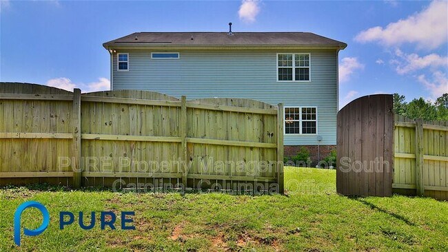 Building Photo - 229 Kenmore Park Dr
