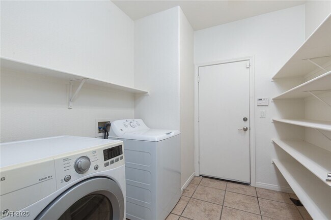 Building Photo - 7862 Midnight Ride St