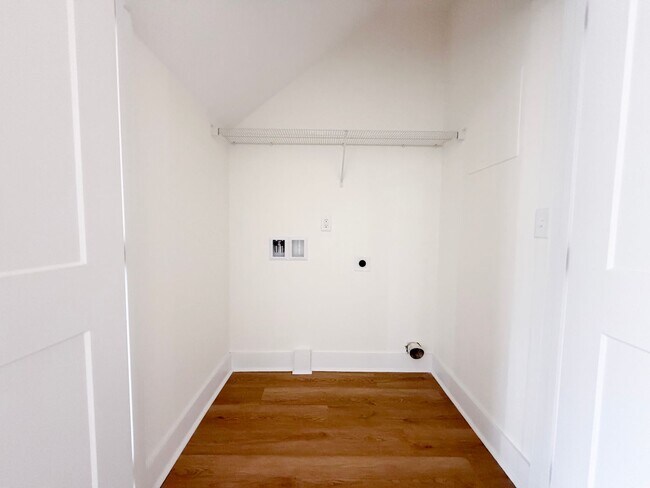 Building Photo - Modern 3-Bedroom Home with Flex Room, Pool, and Pickleball Court at Highbury