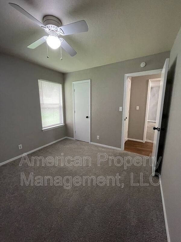 Building Photo - 13120 E 44th St