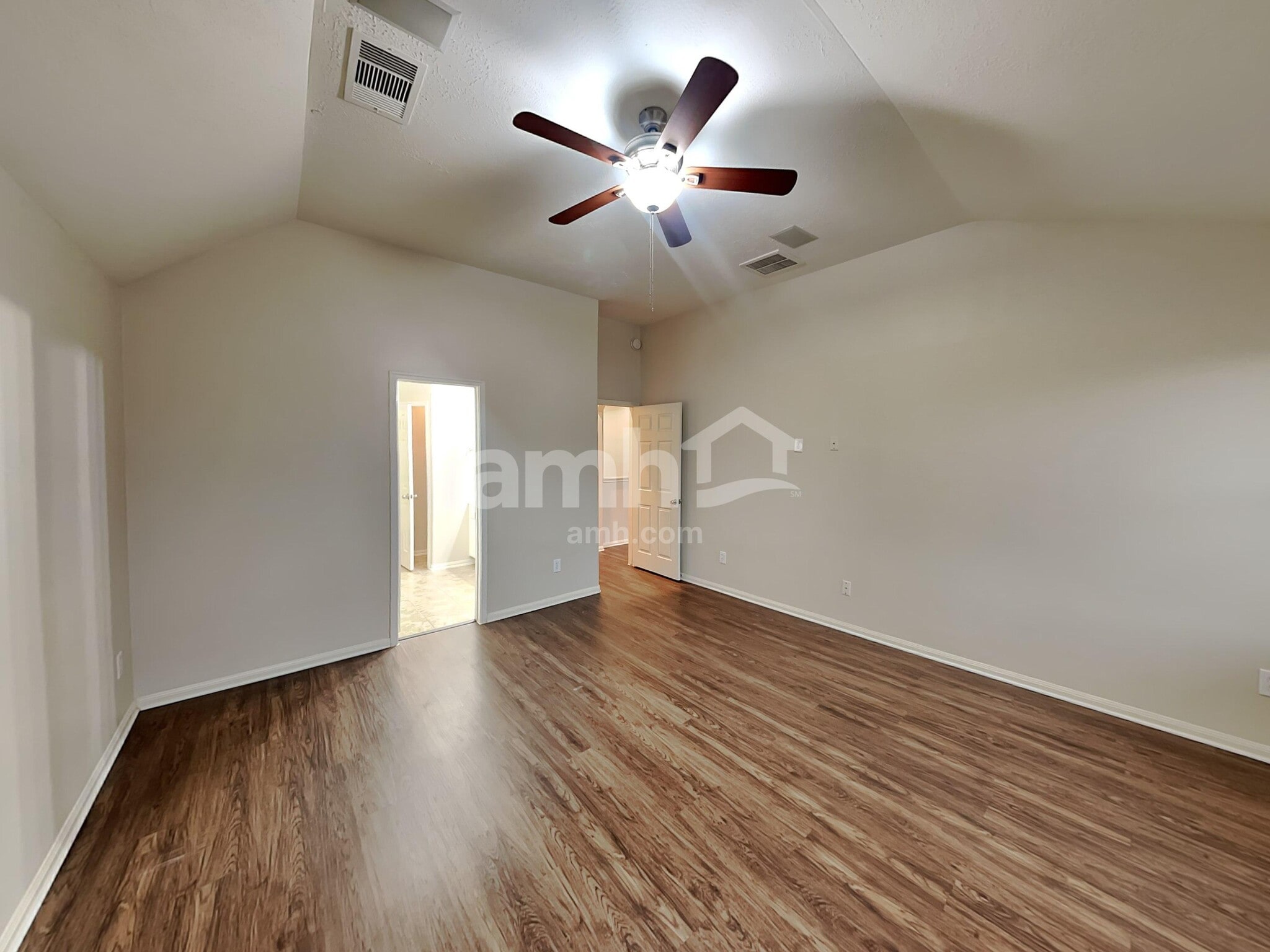 Building Photo - 2420 Avalon Trace Ln