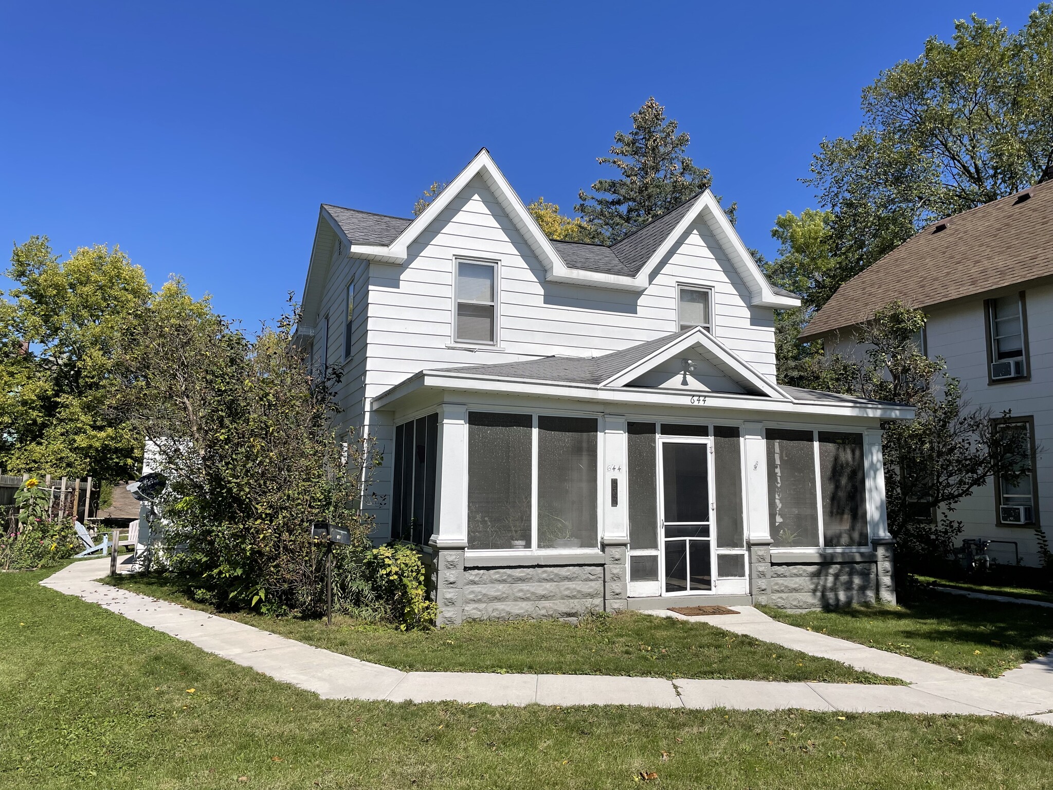 Building Photo - 644 Galloway St