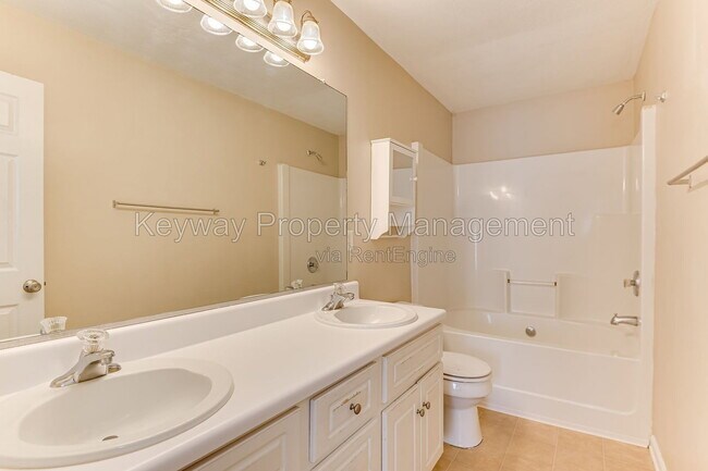 Building Photo - 414 Northrop Pl