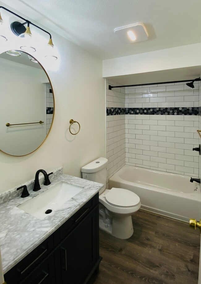 Building Photo - BOULDER CT (80A)