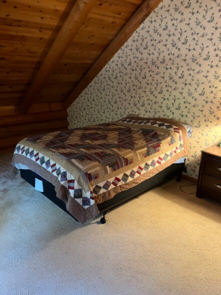 Building Photo - 502 Snowberry Ln