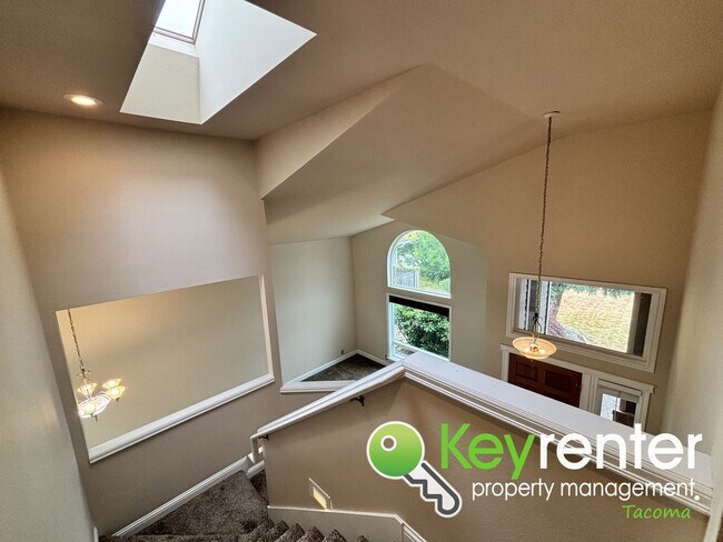 Building Photo - Spacious 5-Bedroom Home in Secluded Cul-De...