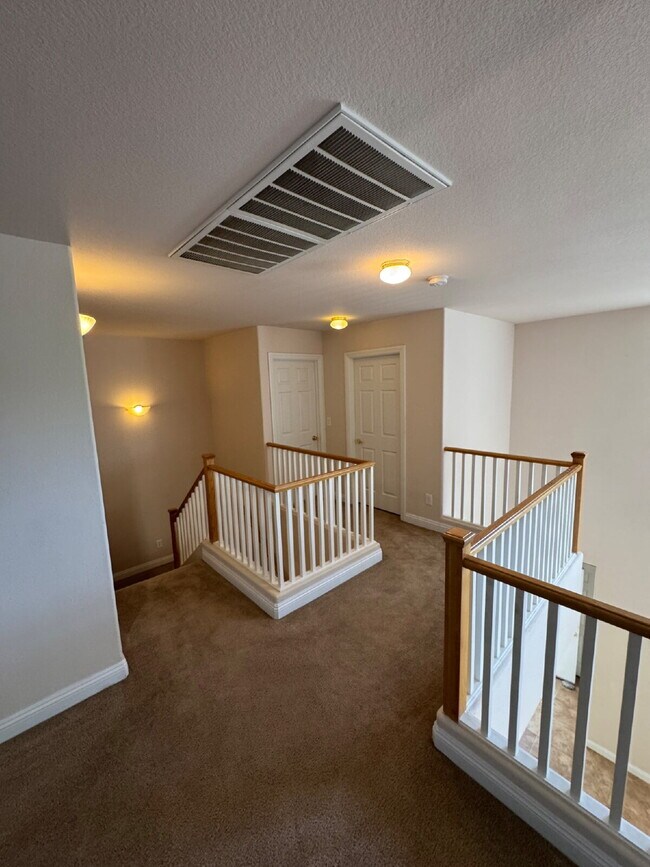 Building Photo - Sky Canyon Area Home w/ 3 Beds PLUS Loft & Solar