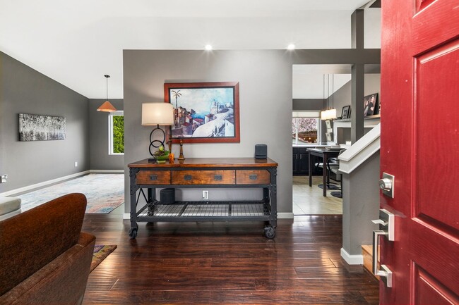 Building Photo - Great 3 Bed Home in Everett!
