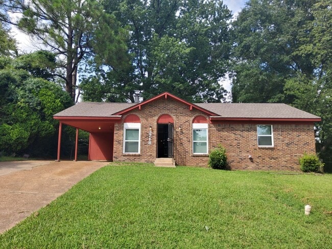 Building Photo - 3718 Wordsworth Ave