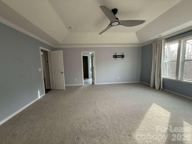 Building Photo - 2035 Beacon Ave