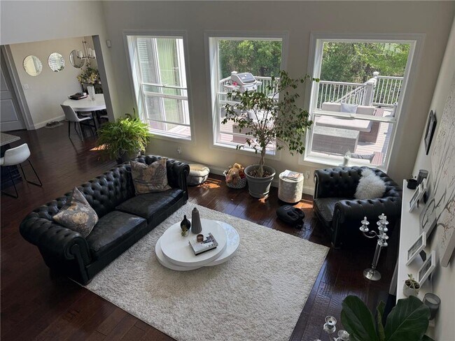 Building Photo - 3818 Pascolo Bend