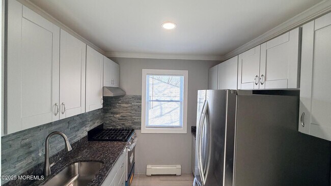 Building Photo - 420 Cross Rd