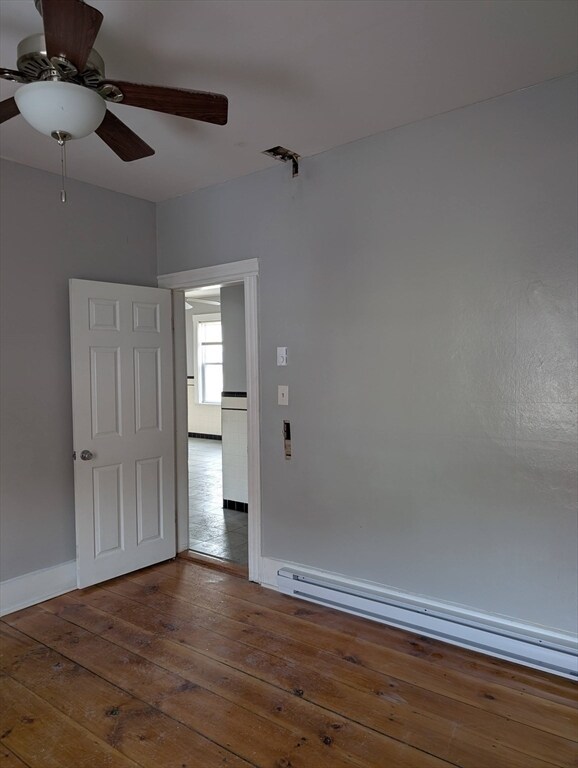 Building Photo - 5 Plum St