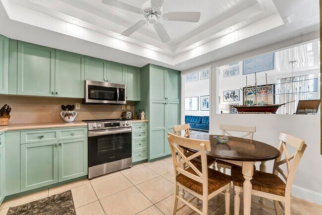 Building Photo - 3180 S Ocean Dr