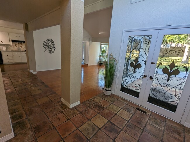 Building Photo - 10501 S Quebec Ave