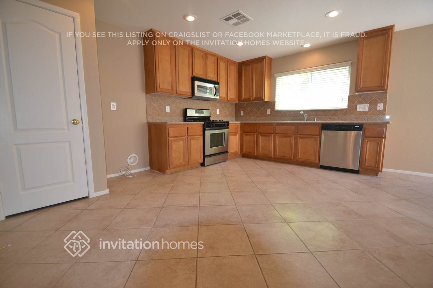 Building Photo - 4535 Pommerelle St