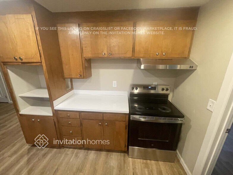 Building Photo - 7807 76th Ave SW