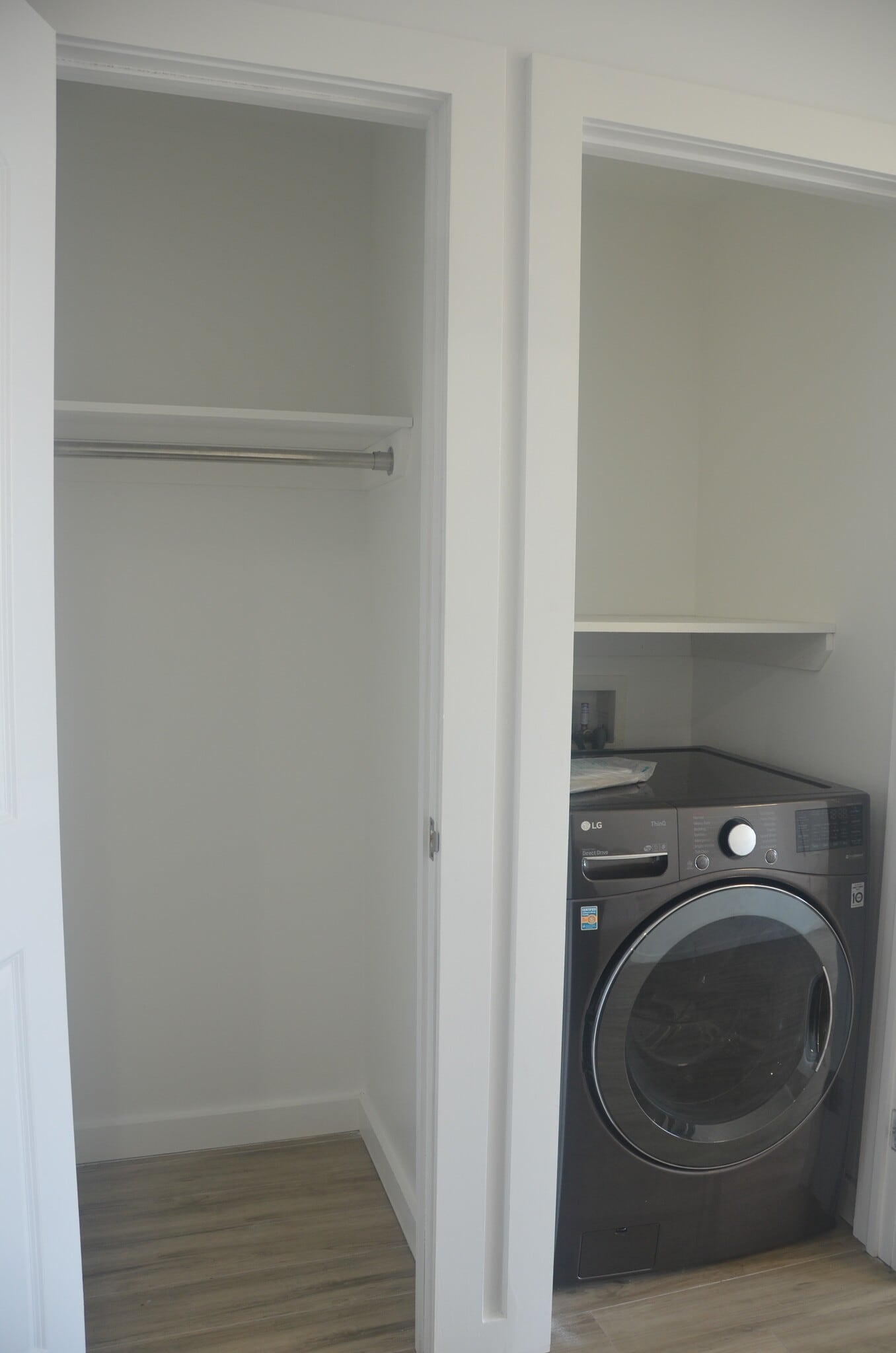 Washing and dryer machine - 7065 Queens Blvd