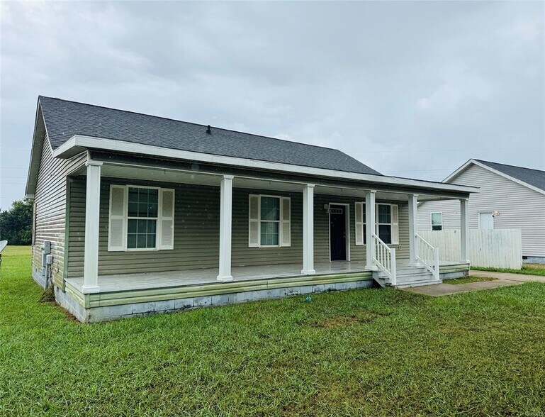 Primary Photo - 4133 Fitzpatrick Blvd