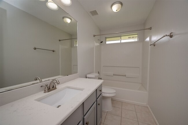 Building Photo - 2802 Burgess Hill Ct