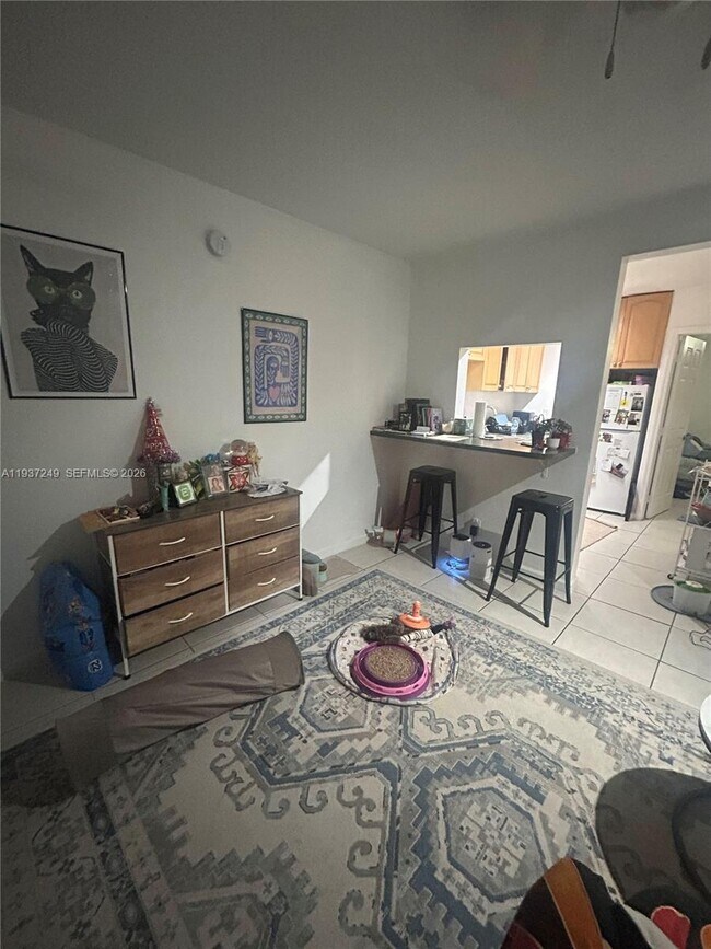 Building Photo - 1045 N Andrews Ave