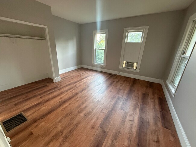 Building Photo - 455 Spicer Street