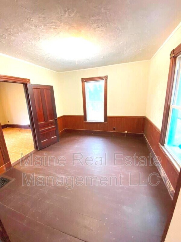 Building Photo - 49 Highland Ave