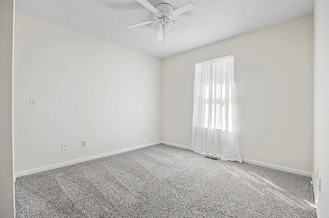 Building Photo - 3 Bedroom Apartment For Rent in Troy, MO