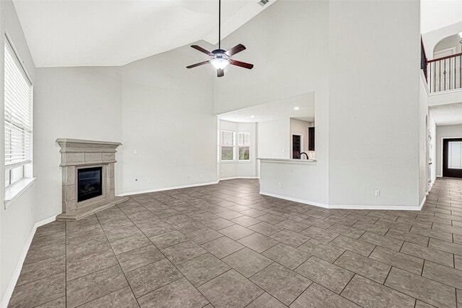 Building Photo - 2865 Milano Ln