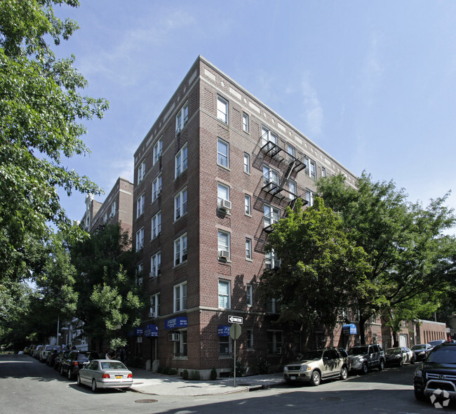 Primary Photo - 55 East Mosholu Parkway North