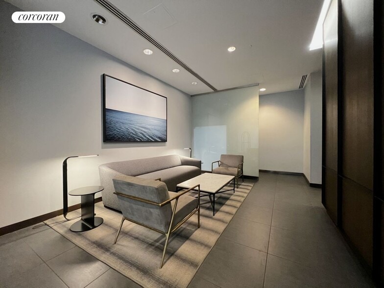 Building Photo - 84 Front St