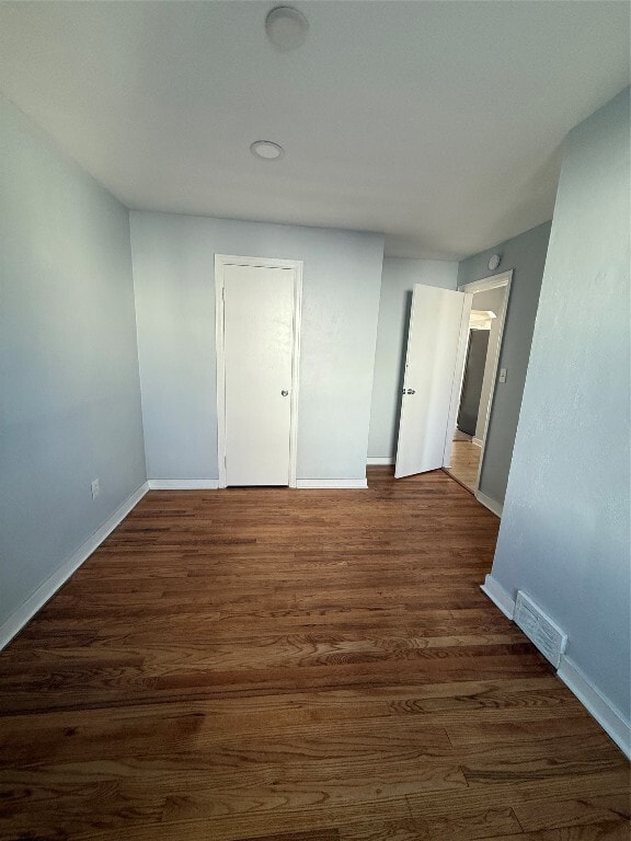 Building Photo - 712 Pickwick Dr