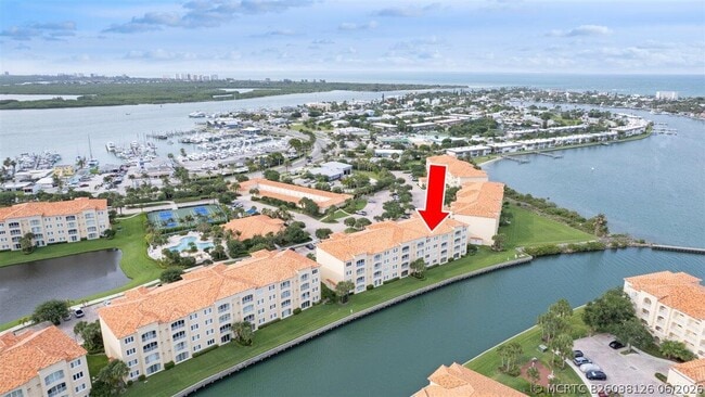Building Photo - 103 Harbour Isle Dr E