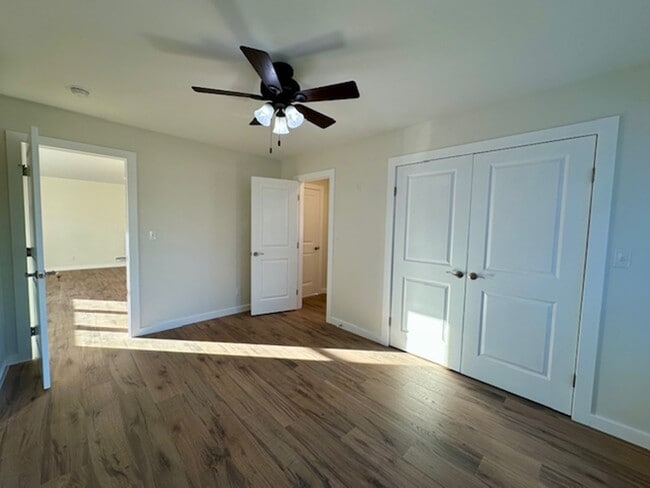 Building Photo - 48 Cedar St