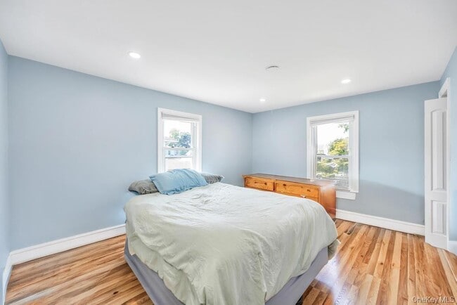 Building Photo - 10 Harrison Ave