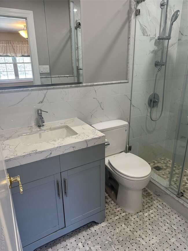 Building Photo - 17 Lee Ave